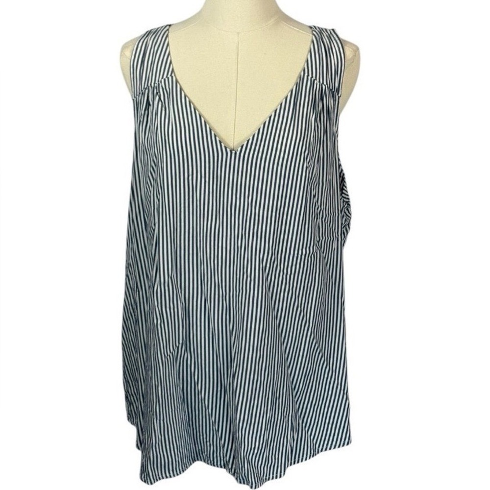 Old Navy 100% Rayon Gray & White Striped V Neck Tank (Size XL)